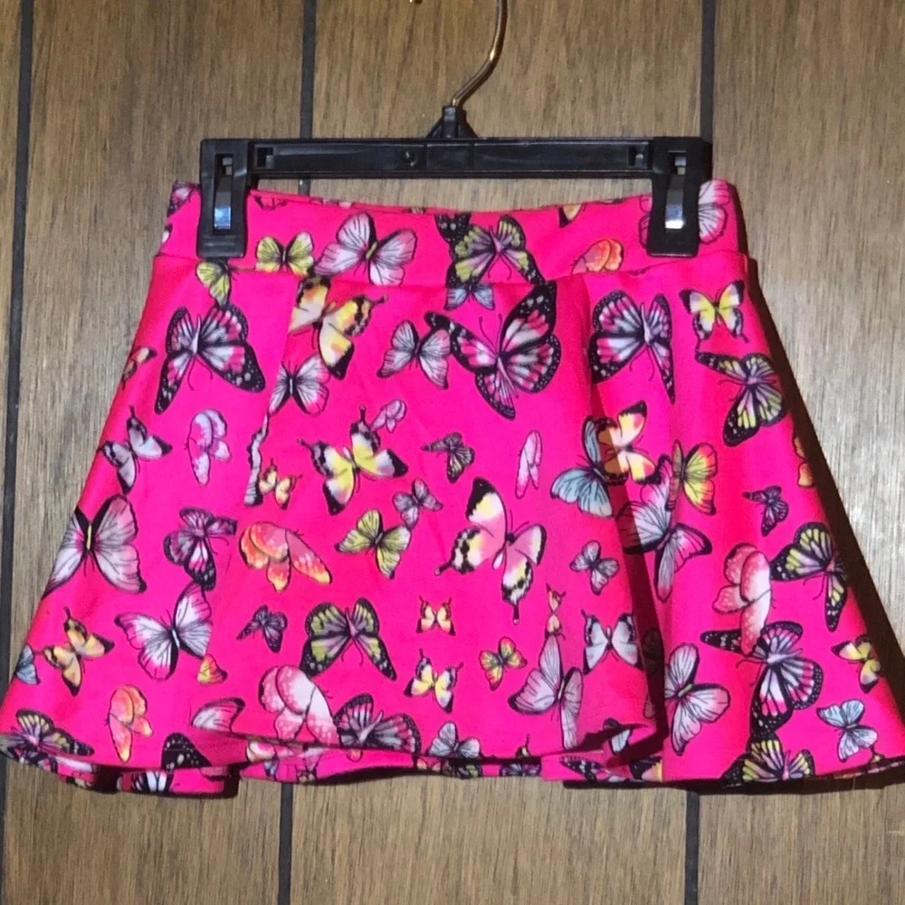 Justice Girls Size 8 hot pink butterfly skirt
